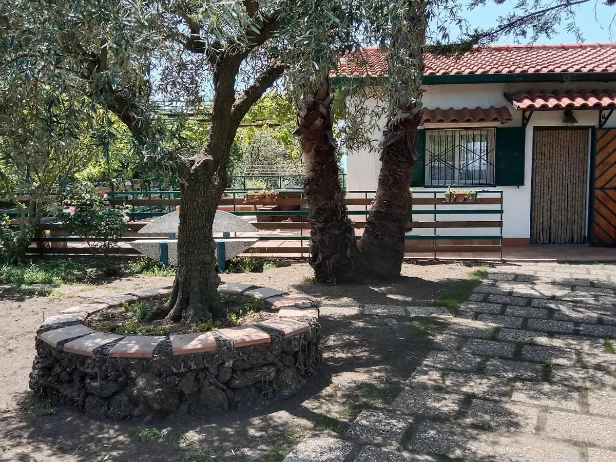Hébergement de vacances Villa Risveglio Sull'Etna à Belpasso